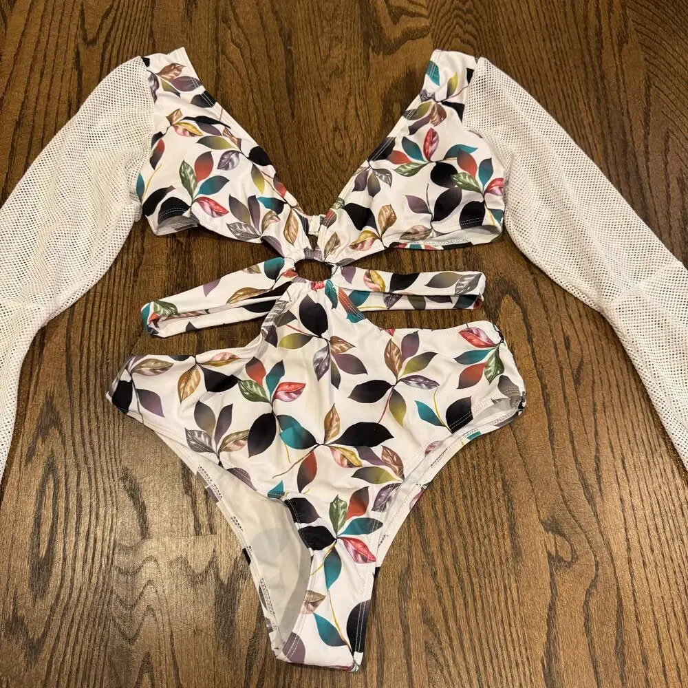 Boutique White Long Sleeve Mesh Floral One Piece Swim Suit Monokini Size Medium